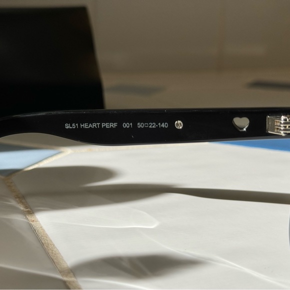 Saint Laurent sunglasses - Picture 5 of 7